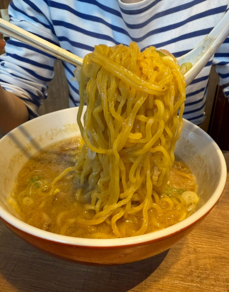 すみれちぢれ麺