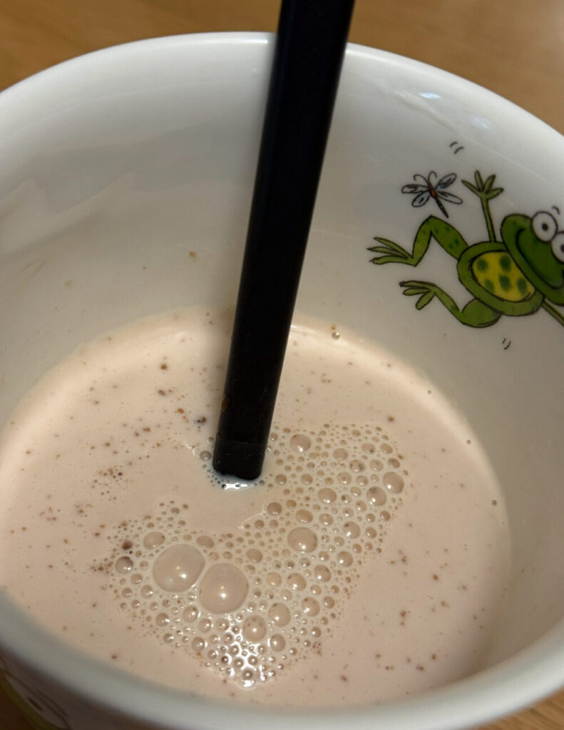 チョコレート麴と牛乳