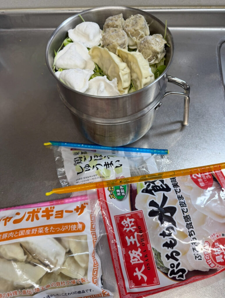 冷凍餃子とシュウマイ