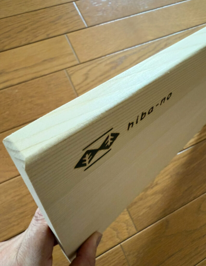 薄いひば板